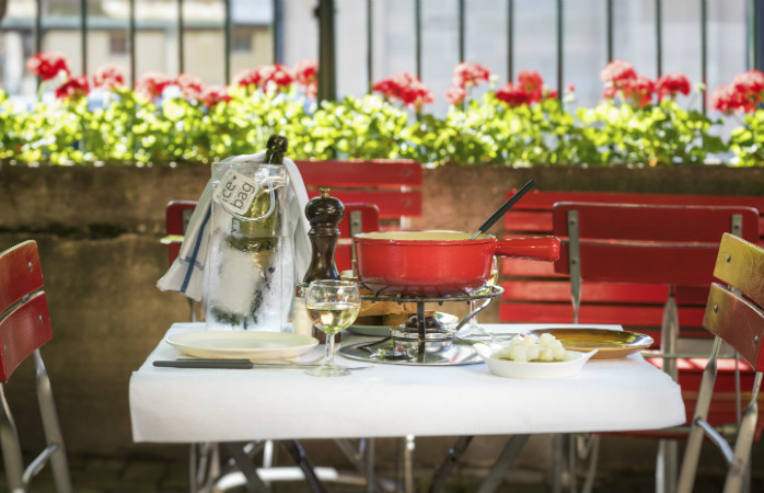 Le Café du Soleil est l'un des meilleurs restaurants de fondue à Geneve